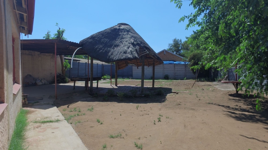 3 Bedroom Property for Sale in Oos Einde North West